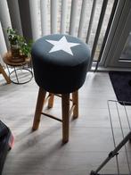 Hoge kruk, Ophalen of Verzenden, Zo goed als nieuw, Hout