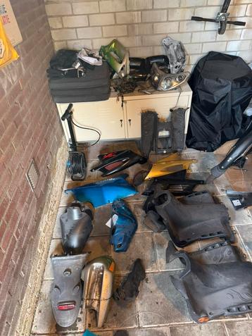 peugot speedfight/vivacity onderdelen beschikbaar voor biedingen