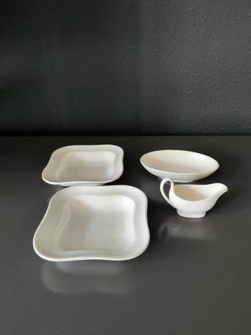 Wedgwood, poppenservies/kinderservies, aardewerk  beschikbaar voor biedingen