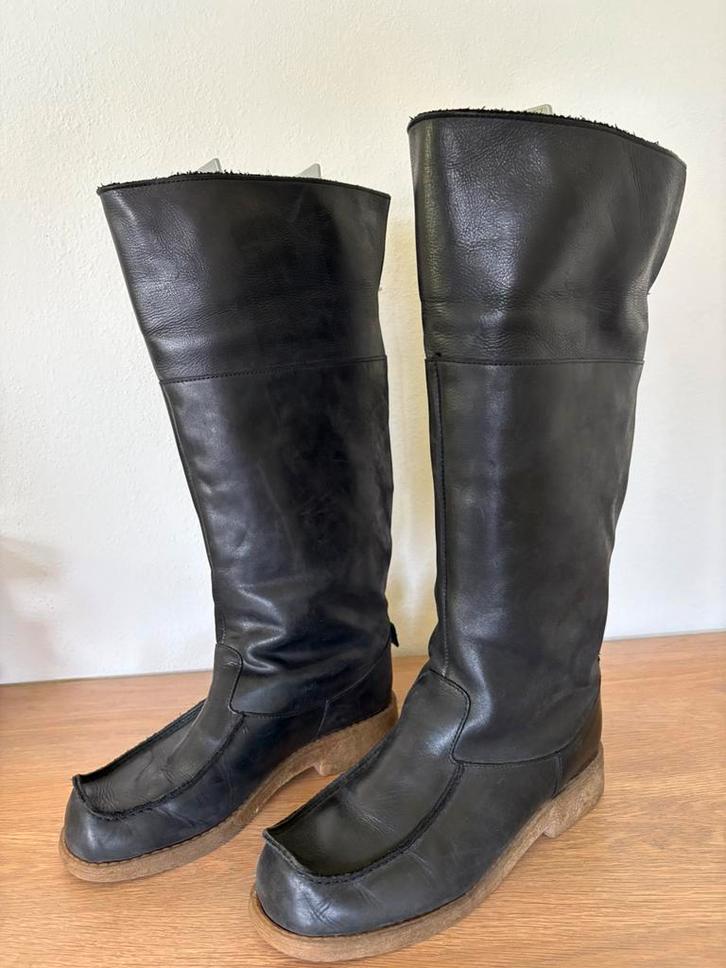 Marimekko laarzen maat 37, Kleding | Dames, Schoenen, Zo goed als nieuw, Hoge laarzen, Zwart, Verzenden