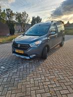 Dacia Dokker 1.2 Tce 115pk S&S 2017 Grijs, Auto's, Dacia, Voorwielaandrijving, 4 cilinders, 1200 kg, Handgeschakeld