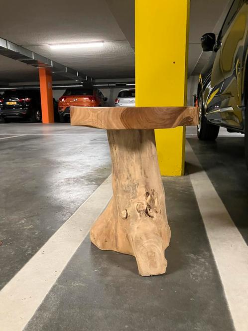 Bijzettafel Borneo (Leen Bakker) 40x40., Huis en Inrichting, Tafels | Bijzettafels, Gebruikt, Rond, Minder dan 45 cm, Minder dan 55 cm