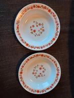 Vintage diepe borden met bloemmotief (2 stuks), Antiek en Kunst, Ophalen of Verzenden