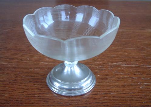gaaf antiek fries draadglas schaal klontjespot op voet, Antiek en Kunst, Antiek | Glas en Kristal, Ophalen of Verzenden