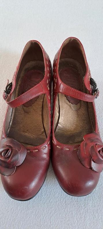 Vintage schoenen maat 38 beschikbaar voor biedingen