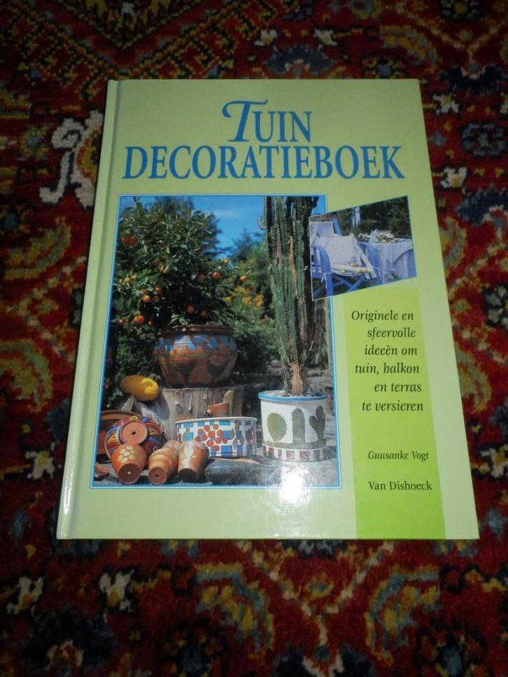 Tuindecoratieboek Auteur: Guusanke Vogt, Boeken, Wonen en Tuinieren, Zo goed als nieuw, Tuinieren en Tuinplanten, Ophalen of Verzenden