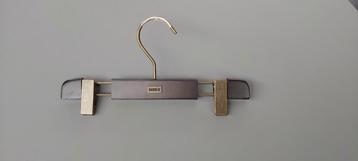 Baby /peuter kleerhanger  beschikbaar voor biedingen