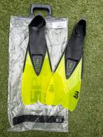 Zwemflippers 34/35, Watersport en Boten, Duiken, Ophalen of Verzenden, Zo goed als nieuw, Zwem- of Duikvliezen
