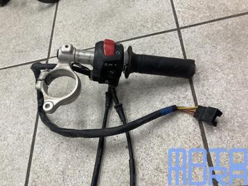 Clipon rechts voor Suzuki GSXR 750 K1 2000 - 2003 GSX-R rech beschikbaar voor biedingen