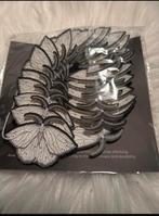 Illumicrate The Sixth Omen Bookshelf Bunting, Verzenden, Zo goed als nieuw