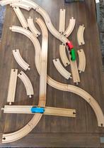 Ikea treinrails met 3 treintjes, Kinderen en Baby's, Speelgoed | Houten speelgoed, Ophalen, Zo goed als nieuw, Overige typen