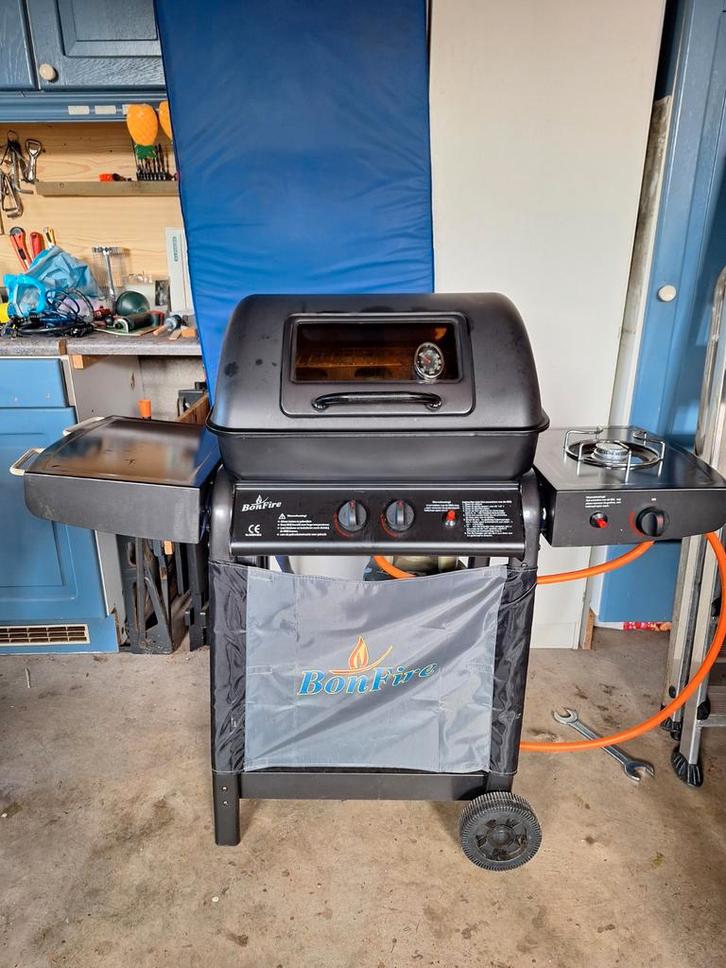 Bonfire Gasbarbecue met zijbrander, Tuin en Terras, Gasbarbecues, Gebruikt, Ophalen