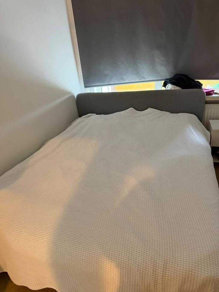 Ikea bed frame + mattress 160 by 200, Huis en Inrichting, Slaapkamer | Boxsprings, Zo goed als nieuw, 160 cm, Tweepersoons, Ophalen