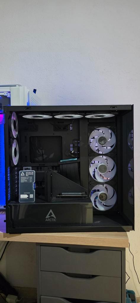 Xtender VG (Black) met VGPU + Voeding Zo goed als nieuw!, Computers en Software, Computerbehuizingen, Zo goed als nieuw, Ophalen