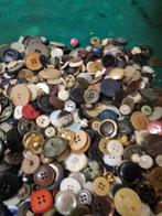 knopen gebruikt meer dan 500 stuks verschillende, Hobby en Vrije tijd, Ophalen of Verzenden