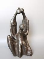 Austin Productions sculptuur happy family door Klara Sever, Verzenden