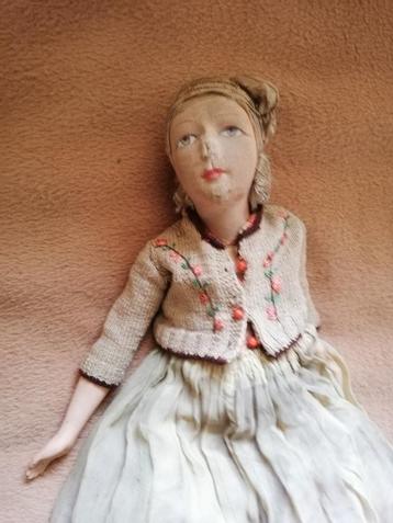 Antieke (sofadoll) 64 cm Buyer send me your address again beschikbaar voor biedingen