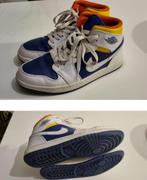 Nike Air Jordan 1 Retro Mid White Royal Blue Laser Orange, Nike air max, Overige kleuren, Verzenden, Nieuw
