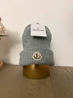 Moncler mutsen, Ophalen of Verzenden, Zo goed als nieuw, Overige maten, Muts