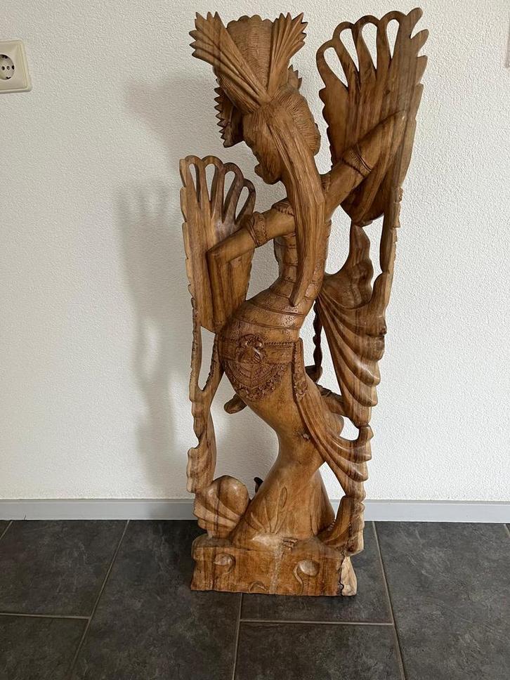 Hand gesneden Balinese godin, Huis en Inrichting, Woonaccessoires | Zuilen en Pilaren, Zo goed als nieuw, Ophalen