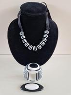 Vintage Costuumsieraden. Luciet ketting, armband, broche, Ophalen of Verzenden