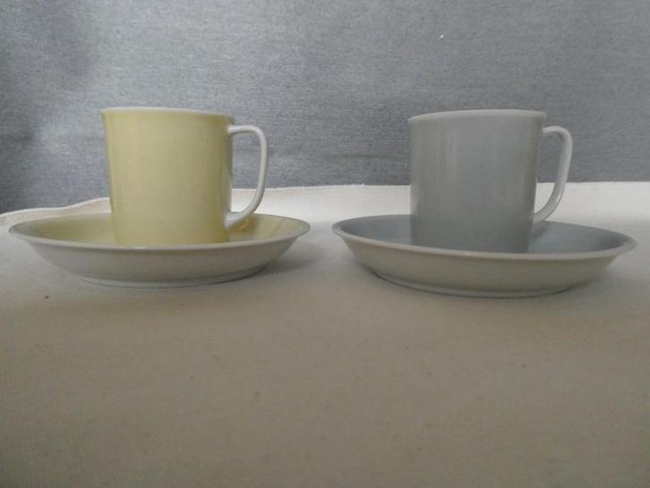 Richard Ginori porseleinen kopjes / vintage jaren '70, Huis en Inrichting, Keuken | Servies, Gebruikt, Kop(pen) en/of Schotel(s)