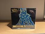 Mega Evolution: Mega Lucario Pokémon Center ETB, Ophalen of Verzenden, Nieuw, Boosterbox, Foil
