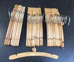 Kinderkledinghanger hout (NIEUWSTAAT) €0,6 pst (30 voor €15), Ophalen, Zo goed als nieuw