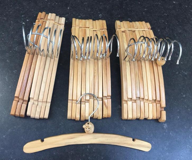 Kinderkledinghanger hout (NIEUWSTAAT) €0,6 pst (30 voor €15), Kinderen en Baby's, Kinderspulletjes, Zo goed als nieuw, Ophalen