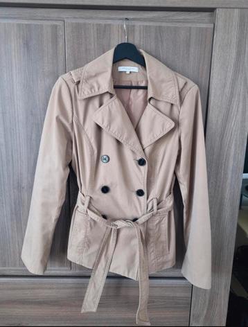 Lola Liza korte trenchcoat maat 42 beige beschikbaar voor biedingen