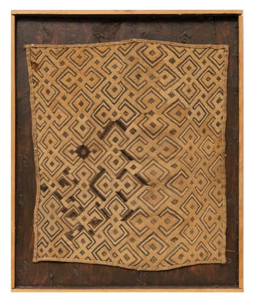 Een opgespannen Congolees Kuba textiel binnen lijst ~1900, Antiek en Kunst, Kunst | Schilderijen | Klassiek, Verzenden