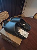 YEEZY slide Onyx 44,5 ( 44 1/2 ) Ongedragen met tags, Ophalen of Verzenden, Nieuw