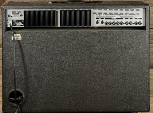 Te koop unieke versterker Roland VGA-7(Jazz chorus 120), Muziek en Instrumenten, Overige Muziek en Instrumenten, Zo goed als nieuw