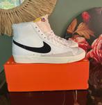 Nike Blazer mid ‘77 vintage maat 38,5 , 42 & 43, Kleding | Heren, Schoenen, Ophalen of Verzenden, Nieuw, Wit