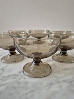 Vintage Luminarc France rookglazen dessertschaaltjes op voet, Ophalen of Verzenden, Zo goed als nieuw, Overige typen