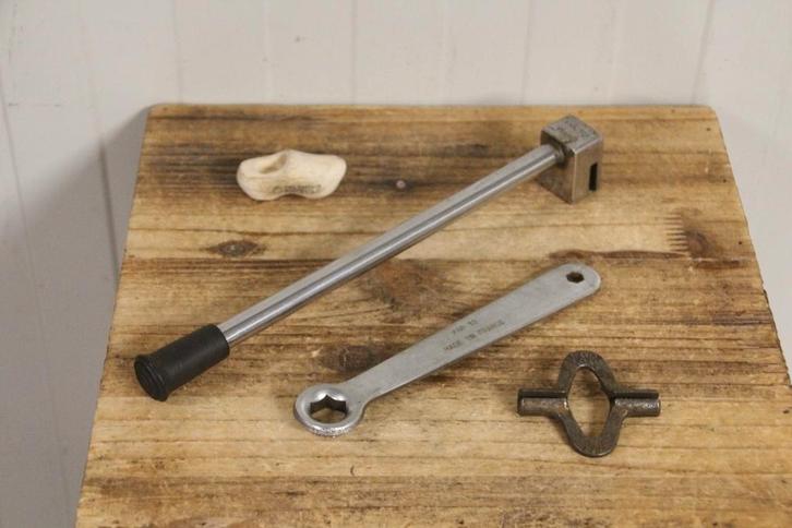 VAR fietsenmaker gereedschap / tandblad - trapas-spaak, Fietsen en Brommers, Fietsaccessoires | Fietsgereedschap, Gebruikt, Ophalen of Verzenden