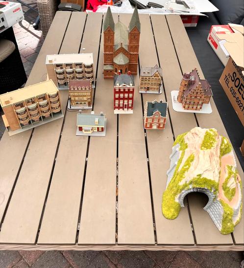 Lot marklin dorp/kerk enz, Hobby en Vrije tijd, Modeltreinen | H0, Zo goed als nieuw, Wisselstroom, Märklin, Ophalen of Verzenden