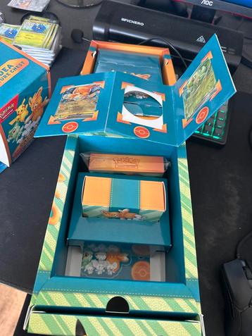 Paldea Adventure Chest (Zonder Pakjes) beschikbaar voor biedingen
