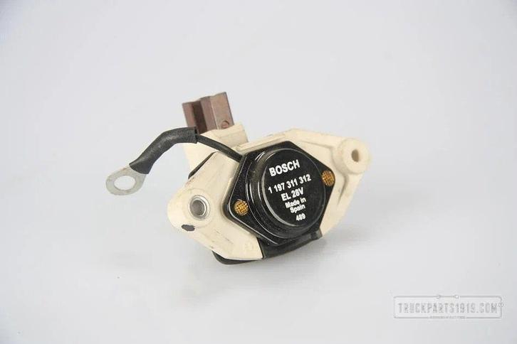 Bosch Electrical System Regelaar dynamo, Auto-onderdelen, Vrachtwagen-onderdelen, Overige merken, Motor en Toebehoren, Gebruikt