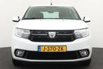 Dacia Sandero 90PK Aut Comfort Cruise Airco LED (bj 2020), Auto's, Dacia, Stof, Wit, Origineel Nederlands, Bedrijf