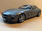 Mercedes Benz SLS AMG 2010 Monza Grey  1:18 Minichamps, Hobby en Vrije tijd, Modelauto's | 1:18, Ophalen of Verzenden, Nieuw, Auto
