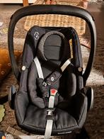 Maxi Cosi Pebble met inleg voor baby, Ophalen, Autogordel, Zijbescherming, Zo goed als nieuw