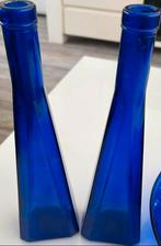 Twee vintage decoratieve smalle vazen donker blauwe vaasjes, Blauw, Ophalen of Verzenden, Minder dan 50 cm, Glas