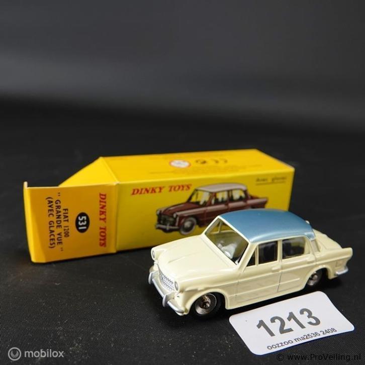 Online Veiling: Dinky Toys Fiat 1200 Grande Vue Beige met..., Hobby en Vrije tijd, Modelauto's | 1:24, Gebruikt