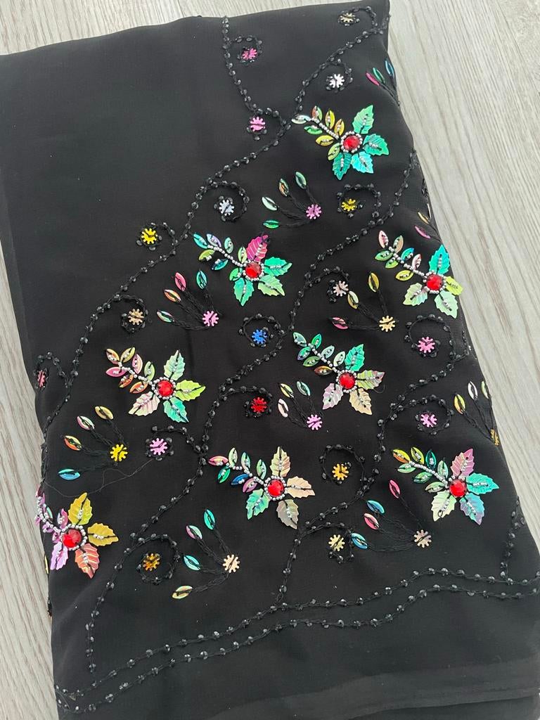 Zwarte Saree met Kleurrijke Bloemen, Kleding | Dames, Verzenden, Zo goed als nieuw, Zwart, Overige typen
