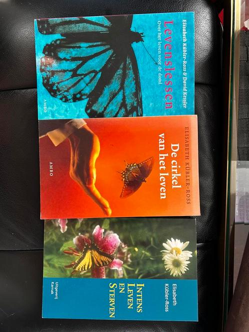 E. Kübler-Ross - Intens leven en sterven mag per stuk, Boeken, Esoterie en Spiritualiteit, Zo goed als nieuw, Achtergrond en Informatie
