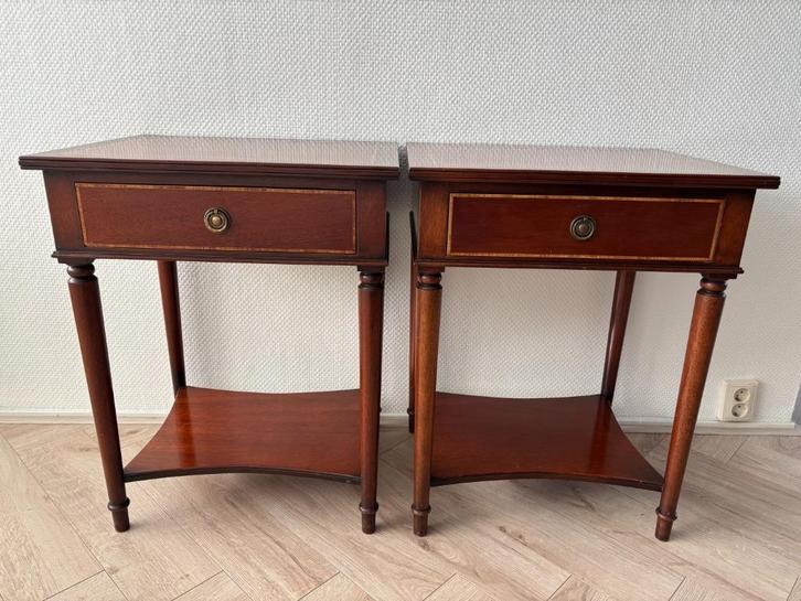 Vintage Ethan Allen nachtkastje / bijzettafeltje. Set van 2., Antiek en Kunst, Antiek | Meubels | Tafels, Ophalen of Verzenden