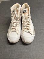 Witte herensneakers van Nike in maat 43 als nieuw, Ophalen of Verzenden, Zo goed als nieuw, Wit