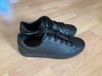 Ugg zwarte leren schoenen mt 39 izgs, UGG, Schoenen met lage hakken, Zwart, Ophalen of Verzenden