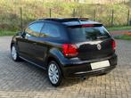 Volkswagen Polo 1.2 TSI Highline PANO I CRUISE I PDC I NIEUW, Gebruikt, 4 cilinders, Open dak, Zwart